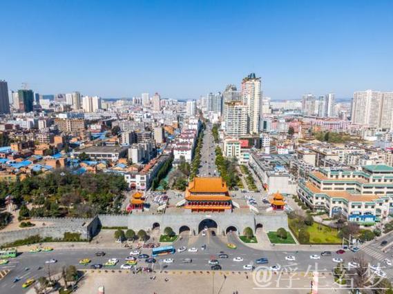 习近平主持“十五五”时期经济社会发展部分省区市座谈会